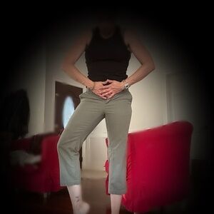 Women’s Columbia plain front gray pants size 4 worn one time summertime pants